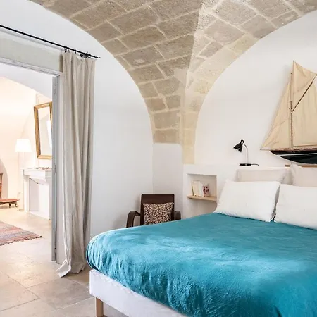 Les Canisses, Magnifique Avec Terrasse Au Coeur D'uzes Uzès