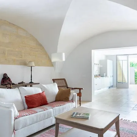 Les Canisses, Magnifique Avec Terrasse Au Coeur D'uzes Apartament