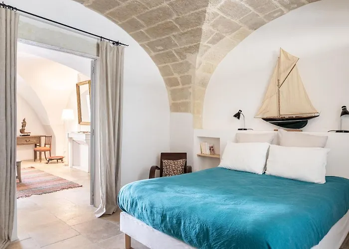 Les Canisses, Magnifique Avec Terrasse Au Cœur D'uzès Uzès
